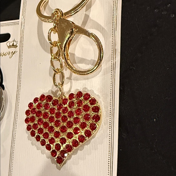 Red Rhinestone Heart Keychain - Picture 2 of 4
